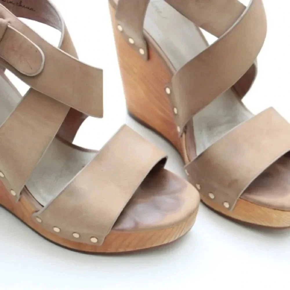 Joie wedges